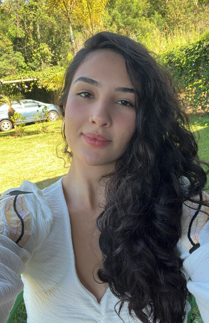 <strong>Camila R.</strong>